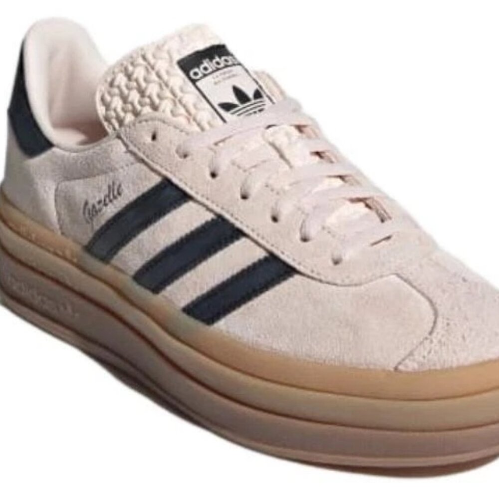 Adidas – Wonder Quartz / Core Black / Core Black – Size 6